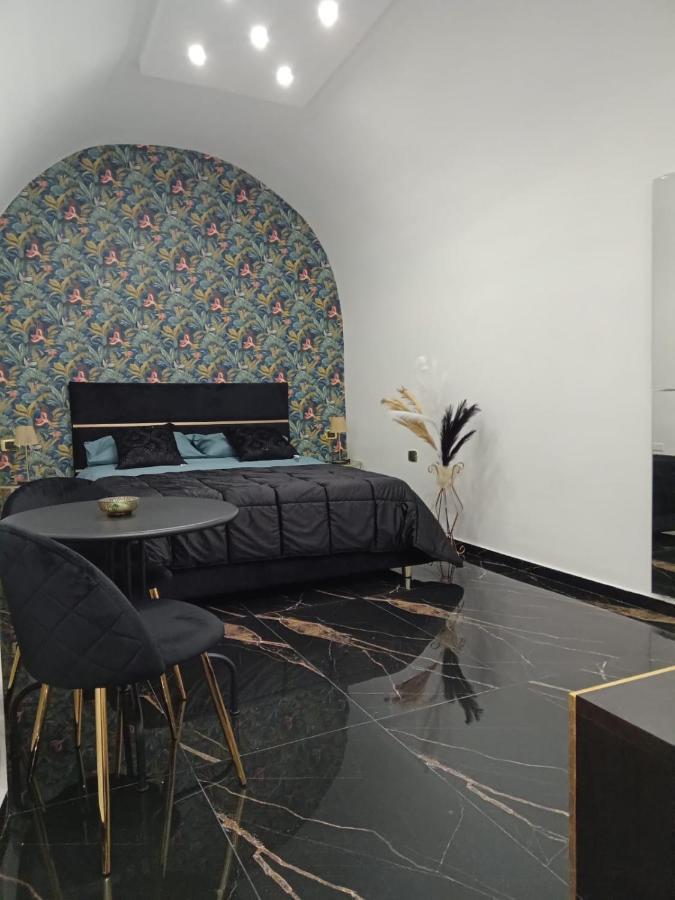 Casa Suite Del Cardinale 那不勒斯 外观 照片
